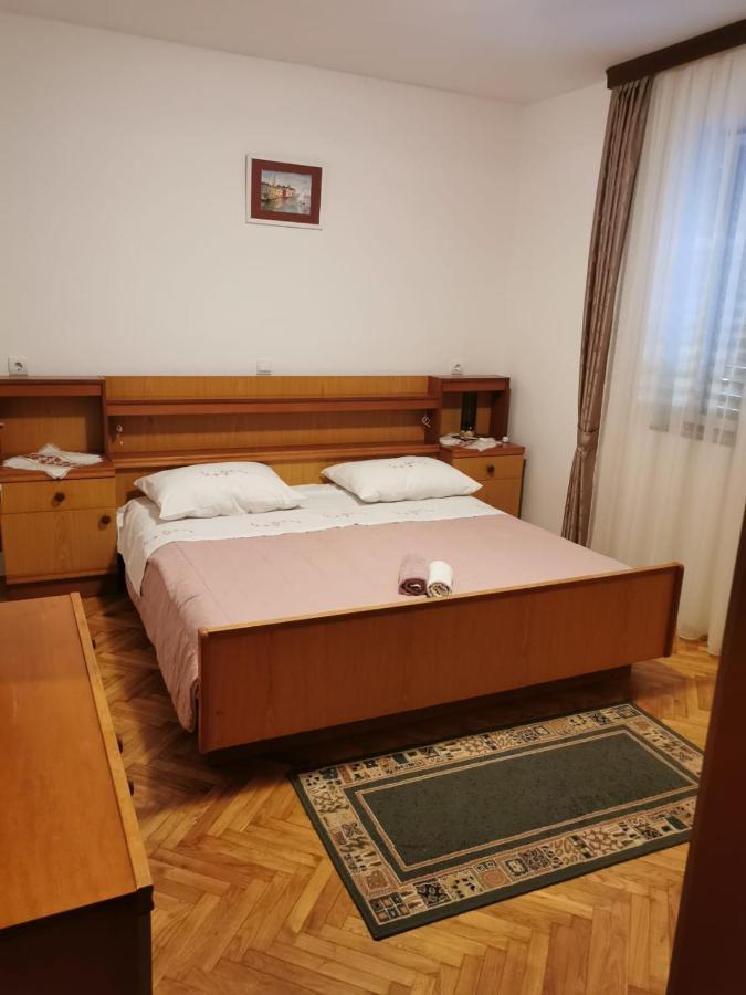 Apartment Dalmatini Tar-Vabriga Eksteriør billede