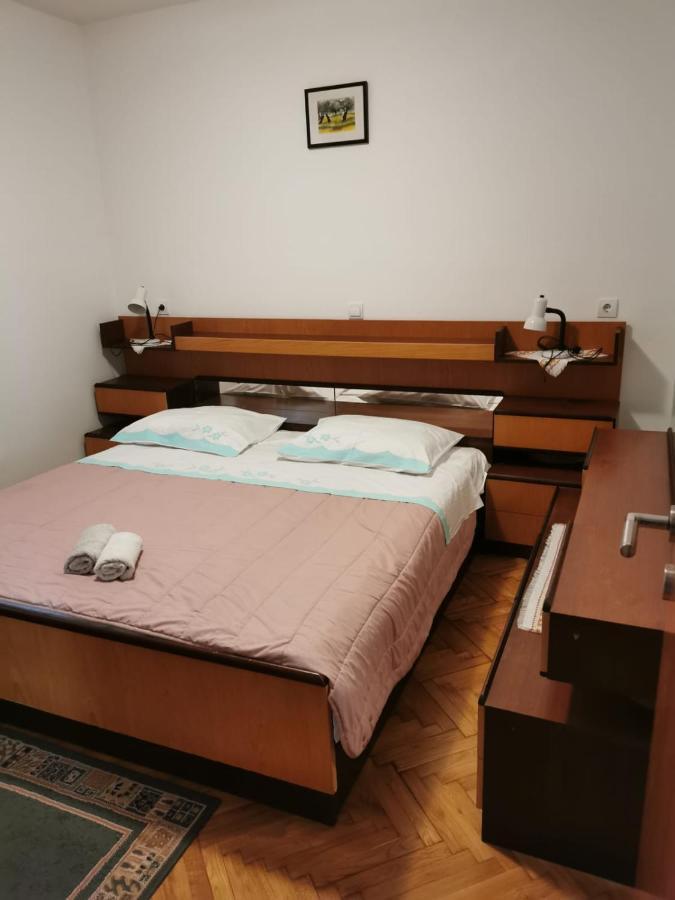 Apartment Dalmatini Tar-Vabriga Eksteriør billede
