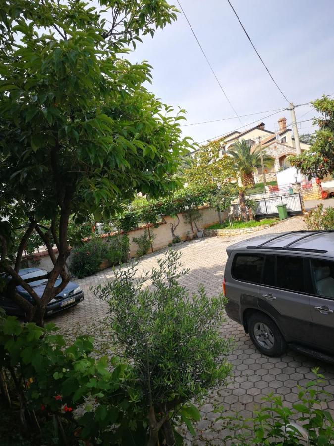 Apartment Dalmatini Tar-Vabriga Eksteriør billede