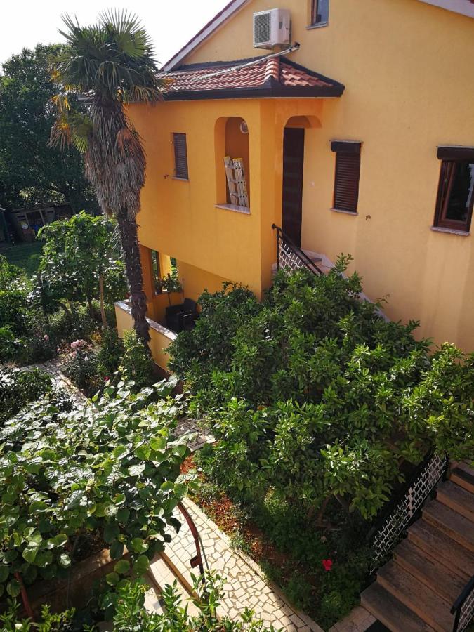Apartment Dalmatini Tar-Vabriga Eksteriør billede